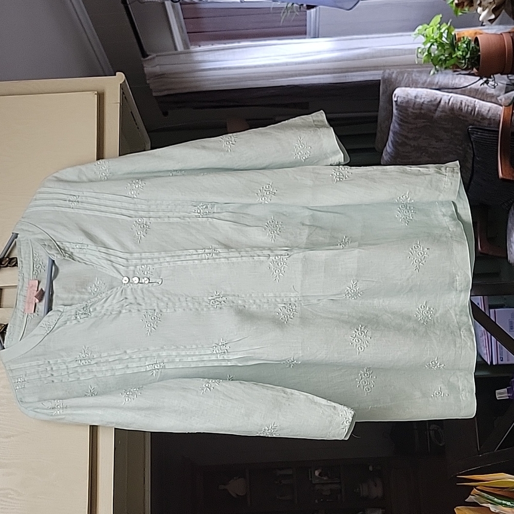 Saint Tropez west linen top